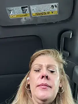 Snapshot of Lexi_Shocker chatting on March 21, 2025, 3:12 am Lexi Shocker online show from March 21, 2025, 3:12 am