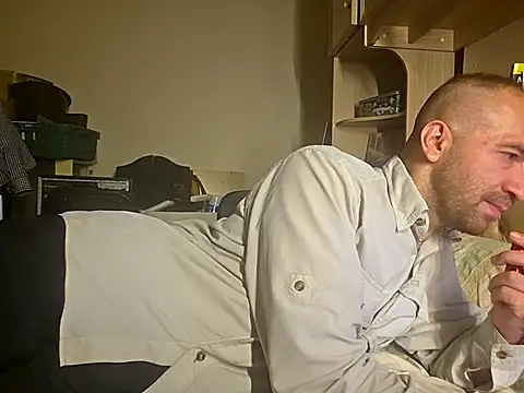 Snapshot of theSmallest-dick chatting on October 1, 2025, 2:17 am theSmallest-dick online show from October 1, 2025, 2:17 am