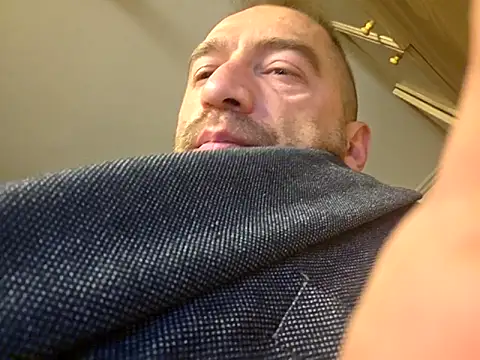 Snapshot of theSmallest-dick chatting on October 2, 2025, 3:21 am theSmallest-dick online show from October 2, 2025, 3:21 am