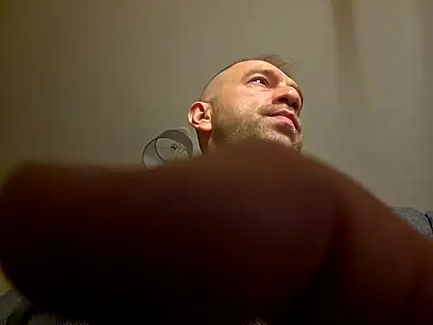 Snapshot of theSmallest-dick chatting on September 29, 2025, 2:40 am theSmallest-dick online show from September 29, 2025, 2:40 am