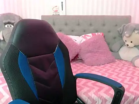cum bigass online show from February 24, 2025, 6:36 pm