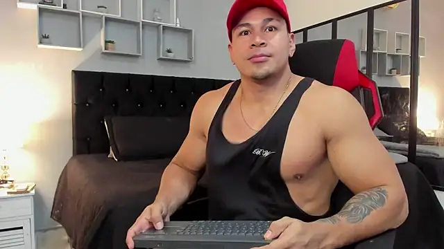 tyler hank01 online show from December 23, 2025, 2:11 am