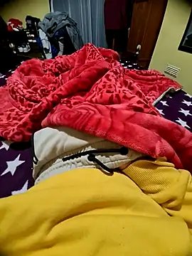 LuxxFin online show from March 19, 2025, 2:16 am