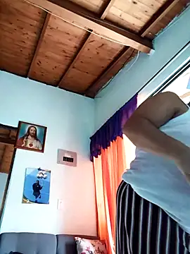 Monseratte21 online show from November 23, 2025, 7:46 pm