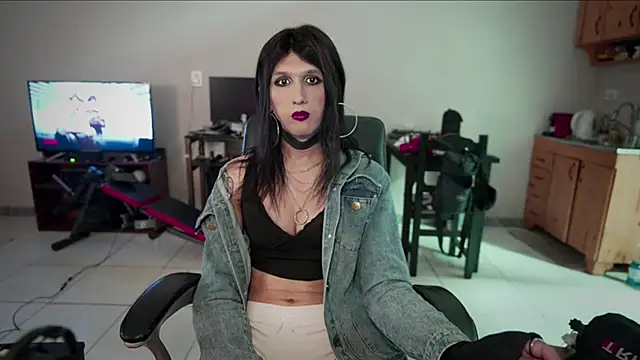 Snapshot of brenda_nataliaok chatting on January 28, 2025, 6:49 am brenda nataliaok online show from January 28, 2025, 6:49 am