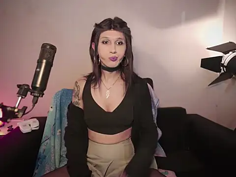 Snapshot of brenda_nataliaok chatting on February 10, 2026, 2:43 am brenda nataliaok online show from February 10, 2026, 2:43 am