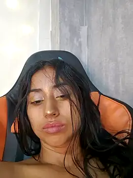 Valentinne z online show from February 5, 2025, 3:34 am