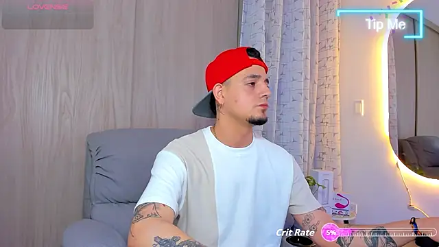 alejandro calderon1 online show from October 6, 2025, 6:14 am