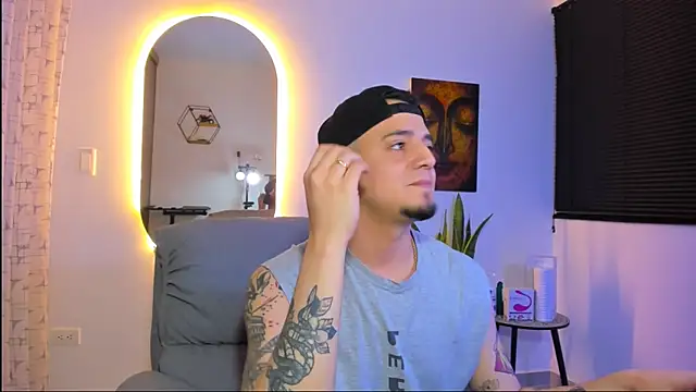 Snapshot of alejandro_calderon1 chatting on February 7, 2026, 3:47 am alejandro calderon1 online show from February 7, 2026, 3:47 am