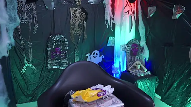 Snapshot of Kyomi_chang chatting on October 17, 2025, 1:02 pm Kyomi chang online show from October 17, 2025, 1:02 pm