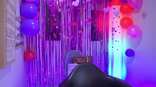 Snapshot of Kyomi_chang chatting on September 26, 2025, 1:07 pm Kyomi chang online show from September 26, 2025, 1:07 pm