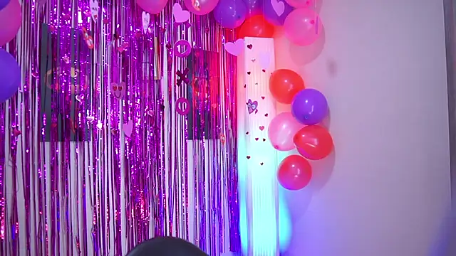 Snapshot of Kyomi_chang chatting on September 18, 2025, 12:52 pm Kyomi chang online show from September 18, 2025, 12:52 pm