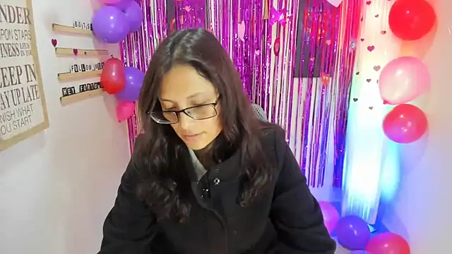 Snapshot of Kyomi_chang chatting on September 19, 2025, 1:15 pm Kyomi chang online show from September 19, 2025, 1:15 pm