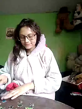 Snapshot of Kyomi_chang chatting on October 8, 2025, 12:39 pm Kyomi chang online show from October 8, 2025, 12:39 pm