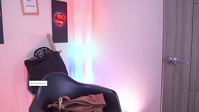 Snapshot of Kyomi_chang chatting on October 3, 2025, 12:50 pm Kyomi chang online show from October 3, 2025, 12:50 pm