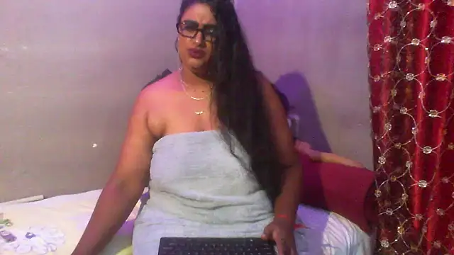 Snapshot of EROTICNAWTY2 chatting on January 7, 2025, 7:10 am EROTICNAWTY2 online show from January 7, 2025, 7:10 am