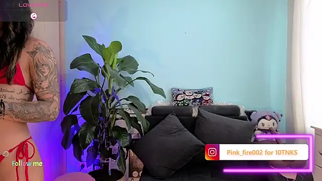 melisa es online show from December 4, 2025, 1:32 pm