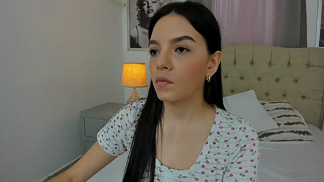 Snapshot of Beautyari_ chatting on March 15, 2025, 12:24 pm Beautyari  online show from March 15, 2025, 12:24 pm