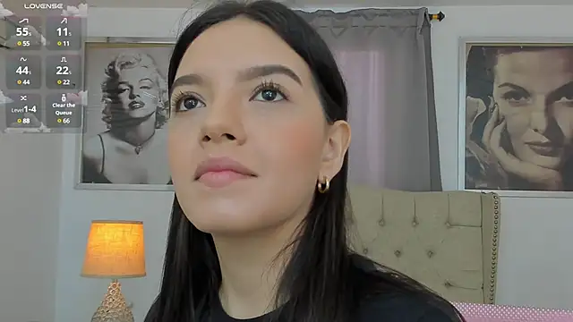 Snapshot of Beautyari_ chatting on March 22, 2025, 12:04 pm Beautyari  online show from March 22, 2025, 12:04 pm