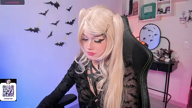 Snapshot of damnliciousss chatting on January 11, 2026, 11:33 pm damnliciousss online show from January 11, 2026, 11:33 pm