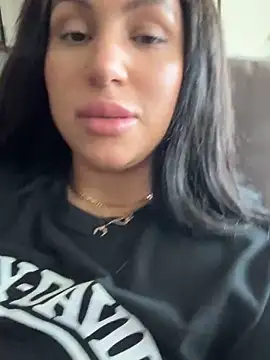 MeghanXO online show from September 29, 2025, 1:28 pm