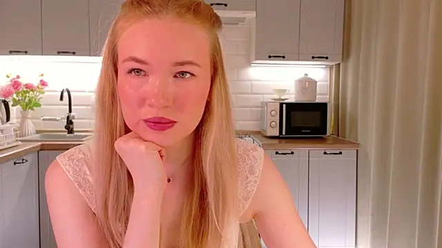 Veronika Mitchel online show from April 27, 2026, 4:49 pm