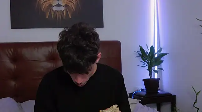 DanielCrush1 online show from February 12, 2025, 12:37 am