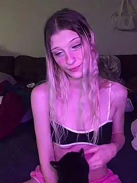 kittyxexx online show from June 11, 2026, 4:53 am