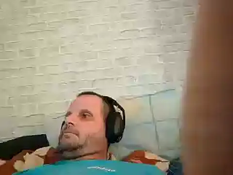 Snapshot of pussyjuicelover38 chatting on December 29, 2024, 7:06 am pussyjuicelover38 online show from December 29, 2024, 7:06 am