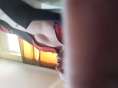 Snapshot of pussyjuicelover38 chatting on December 18, 2024, 1:45 pm pussyjuicelover38 online show from December 18, 2024, 1:45 pm