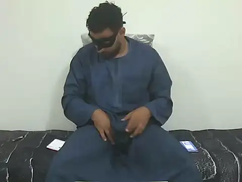 foxsanSs online show from July 19, 2026, 4:54 am