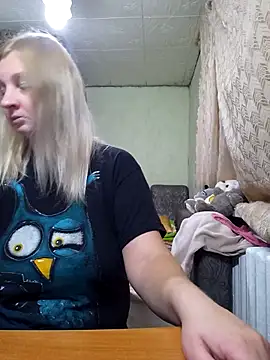 BustyBlond online show from November 12, 2025, 5:17 pm