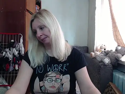 BustyBlond online show from February 21, 2025, 9:45 am