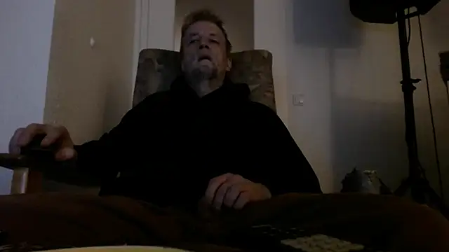 Cordt27 online show from November 24, 2025, 8:09 pm