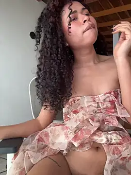 Snapshot of GabriSaenz chatting on May 11, 2026, 2:45 pm GabriSaenz online show from May 11, 2026, 2:45 pm