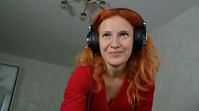 Snapshot of Simabigsmile chatting on October 25, 2025, 5:06 am Simabigsmile online show from October 25, 2025, 5:06 am