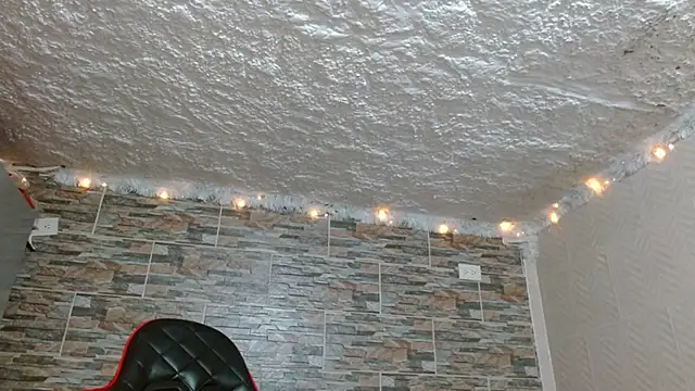 Snapshot of omar_alurba chatting on October 17, 2025, 5:22 am omar alurba online show from October 17, 2025, 5:22 am