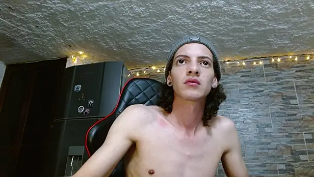 Snapshot of omar_alurba chatting on September 27, 2025, 2:28 am omar alurba online show from September 27, 2025, 2:28 am