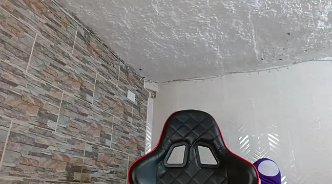 Snapshot of omar_alurba chatting on March 10, 2025, 6:23 pm omar alurba online show from March 10, 2025, 6:23 pm