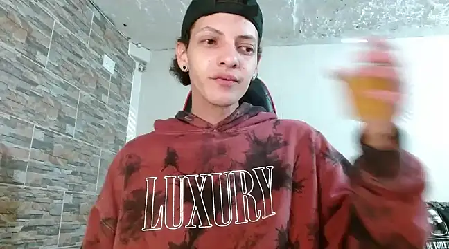 Snapshot of omar_alurba chatting on March 1, 2025, 7:19 am omar alurba online show from March 1, 2025, 7:19 am