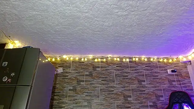 Snapshot of omar_alurba chatting on September 20, 2025, 11:54 pm omar alurba online show from September 20, 2025, 11:54 pm