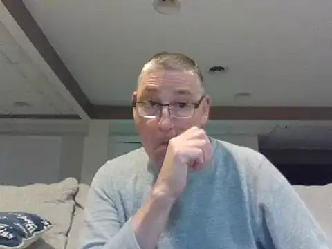 Snapshot of takeitall101 chatting on February 9, 2025, 8:43 am takeitall101 online show from February 9, 2025, 8:43 am