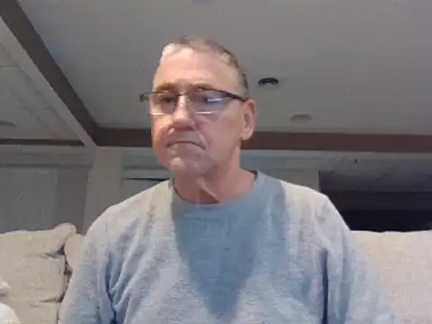 Snapshot of takeitall101 chatting on March 9, 2025, 5:55 am takeitall101 online show from March 9, 2025, 5:55 am