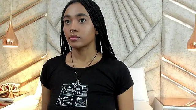 Snapshot of AgataRinaldi chatting on October 6, 2025, 4:46 am AgataRinaldi online show from October 6, 2025, 4:46 am