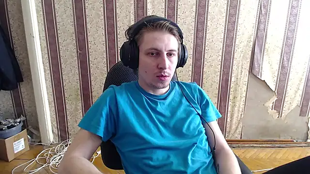 Snapshot of darienlarge chatting on October 3, 2025, 11:23 am darienlarge online show from October 3, 2025, 11:23 am