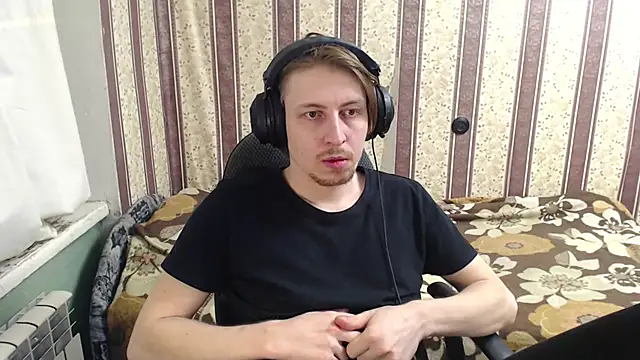 Snapshot of darienlarge chatting on October 11, 2025, 8:54 pm darienlarge online show from October 11, 2025, 8:54 pm