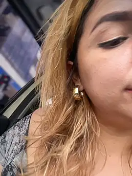 sammyqueenx21 online show from November 17, 2025, 4:00 pm