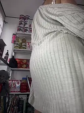 sammyqueenx21 online show from March 12, 2025, 4:13 pm