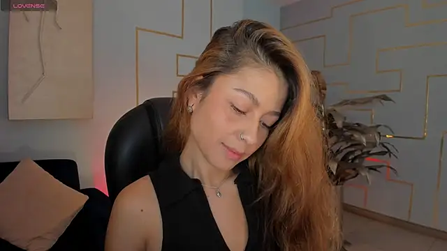 ErikaBenz  online show from February 1, 2025, 12:26 pm