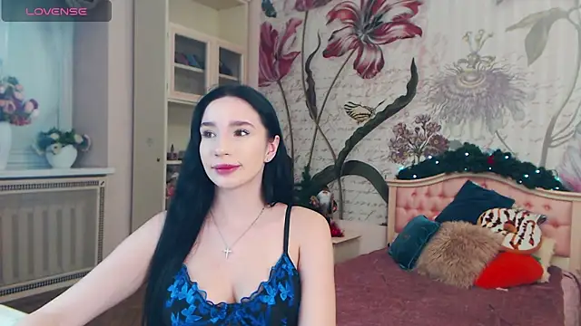 AliciaBow online show from January 3, 2025, 1:24 pm